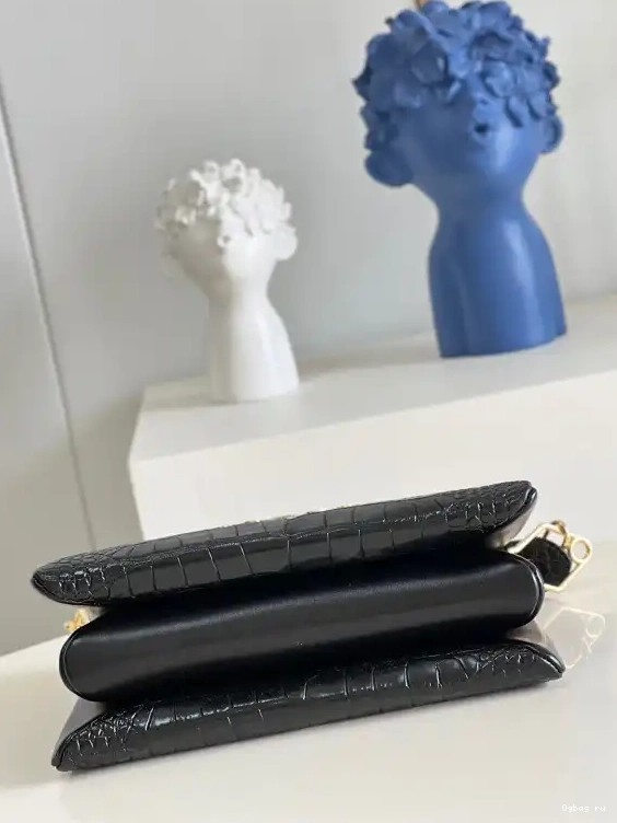 VUITTON LOUIS COUSSIN PM 0622